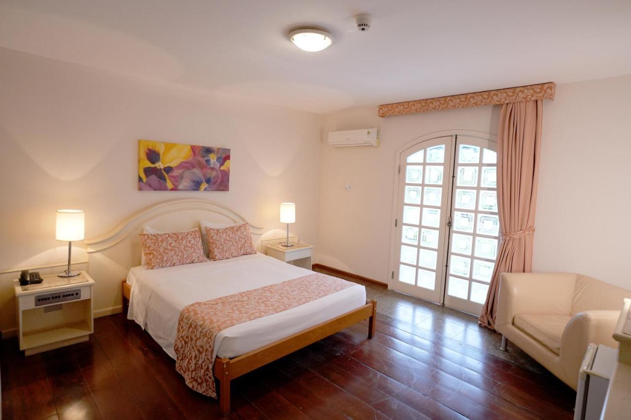 Colonial Plaza Hotel פינדאמונהנגבה מראה חיצוני תמונה