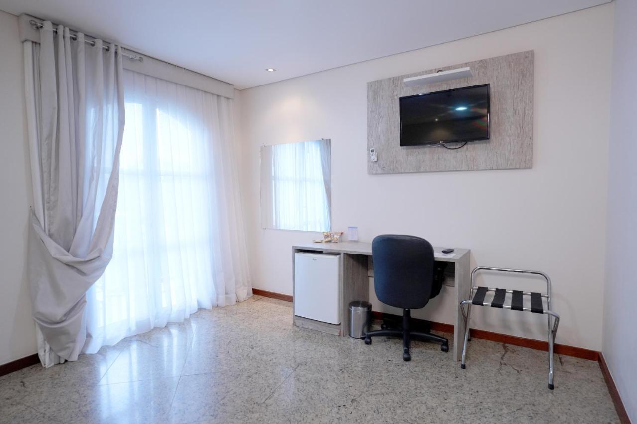 Colonial Plaza Hotel פינדאמונהנגבה מראה חיצוני תמונה