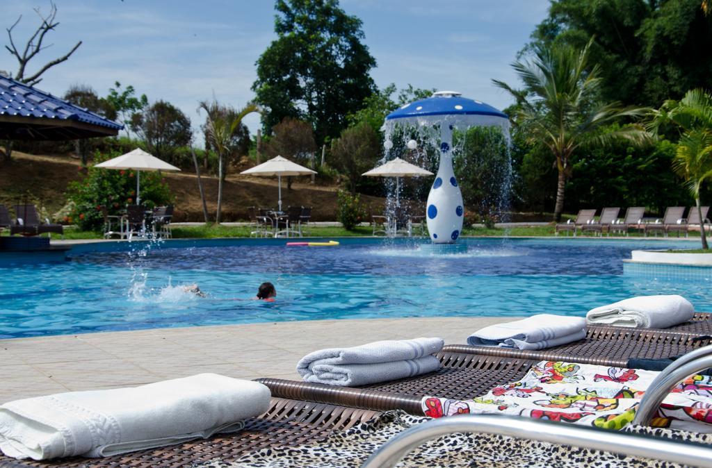 Colonial Plaza Hotel פינדאמונהנגבה מראה חיצוני תמונה